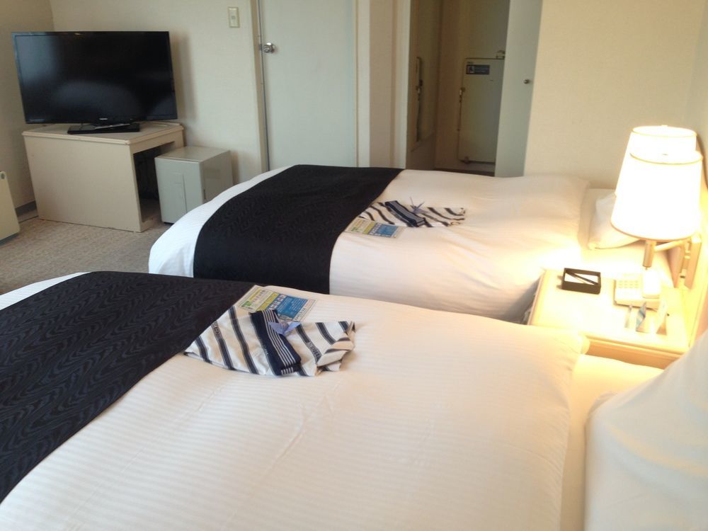 Apa Hotel Takaoka Marunouchi Экстерьер фото